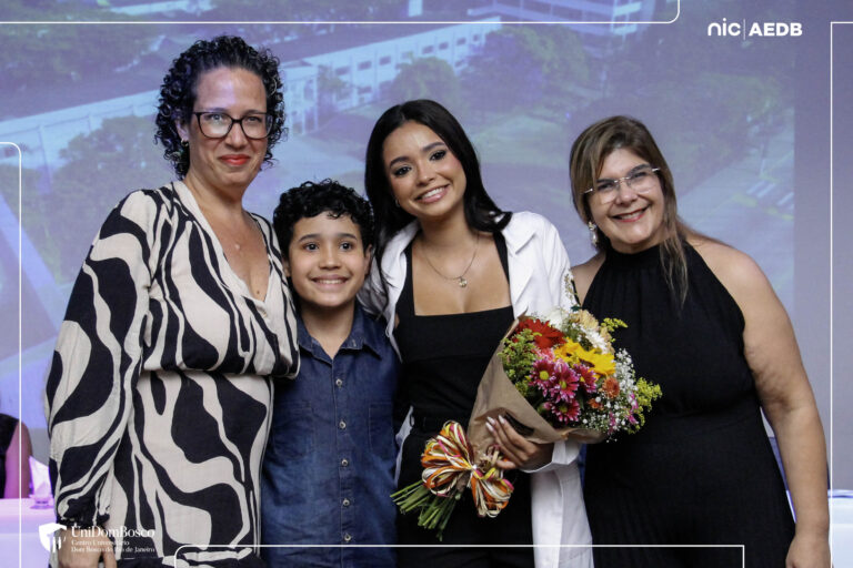 Conheça os cursos e programas de bolsas da UniDomBosco RJ Unidombosco RJ