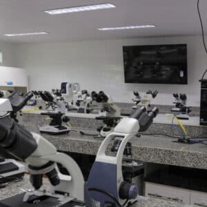 Laboratório Microscópios